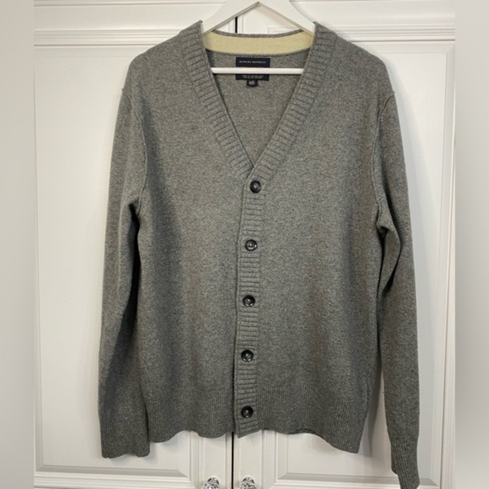 EUC Banana Republic Mens Size Large Grey Italian Wool V Neck Cardigan Shirt Top